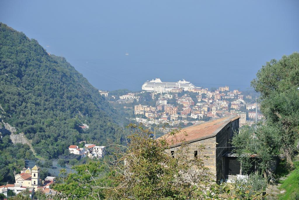 Casa Vacanze Villa San Francesco Sant'Angelo  Luaran gambar